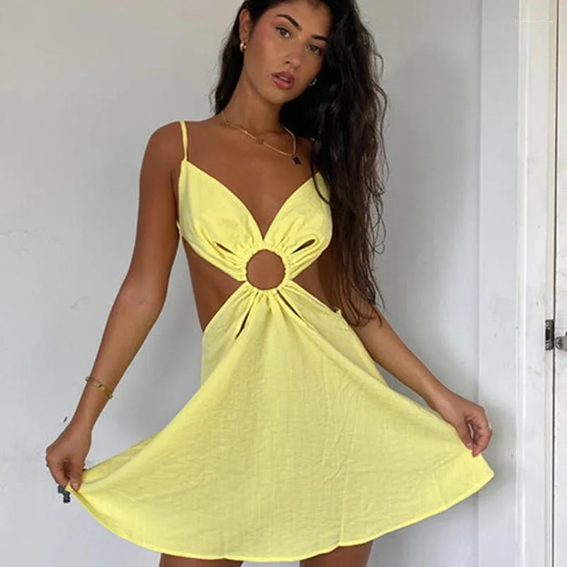 Robes décontractées FUFUCAILLM Y2k Mini robe jaune évider col en V robe d'été Fairycore élégant dos nu femmes vacances plage fête Vestidos