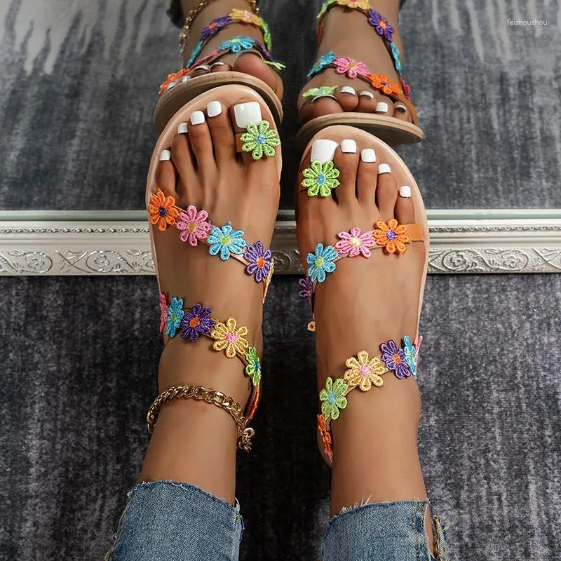 Kobiety Sandały Summer Słodki Boho Pearl Dekoracja skórzane mieszkania plus size plażowe piaski świąteczne zapatos b e