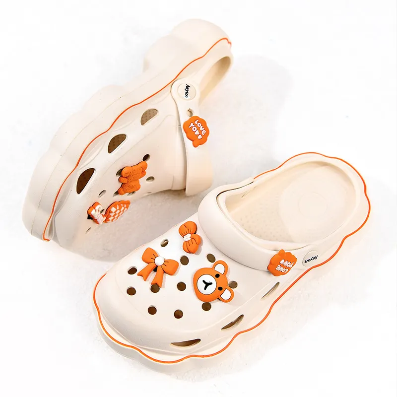 Slippers Hole Slippers Woman Summer Sandals Cute Cartoon Diy Flowers Deco Hole Shoes Antislip Soft Bottom for Women Flip Flops 230713