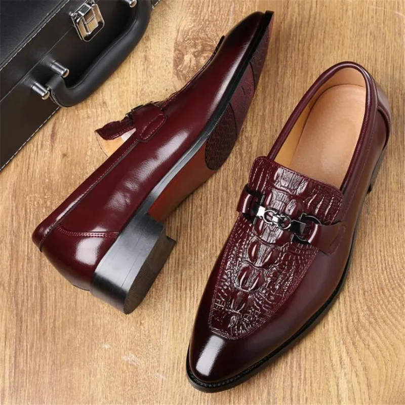 اللباس أحذية MoveChain Men Grain Leather Office Business Office Slip-on Shoes Mens حفل زفاف متسكعون