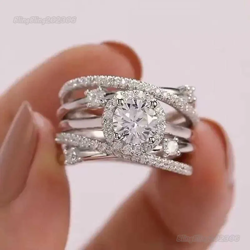 Bling bling vvs moissanite yüzüğü 100% 925 Sterling Ring Tasarımcı Tarzı Topaz CZ Moda Çok Döngü Sarılı Set Yüzük Moda Kadın Yüzüğü Gümüş Takı Yüzükleri Kadınlar İçin