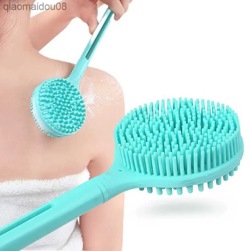 Spazzola per il lavaggio del bagno con manico lungo a doppia faccia Massaggio per il bagno in silicone Schiena per il corpo Esfoliante per il bagno Accessori per la doccia L230704