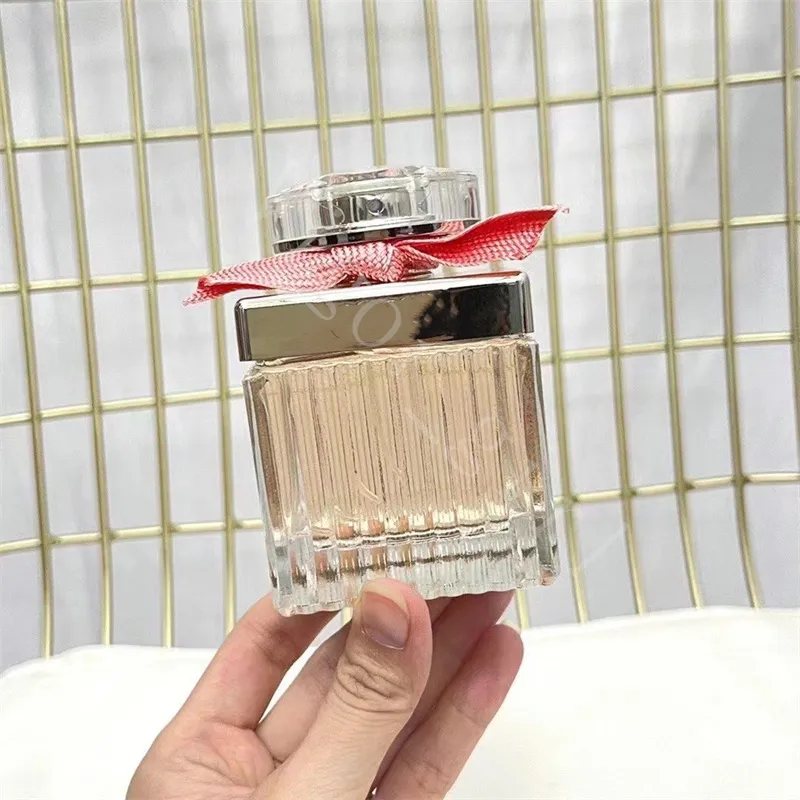 Kvinnor doft 75 ml kärlekshistoria rosor naturlig sparkånganistatör eau de parfum ch varumärkes Alla hjärtans gåva romantisk makeup trevligt luktande snabbt fartyg 7a kvalitet bestånd