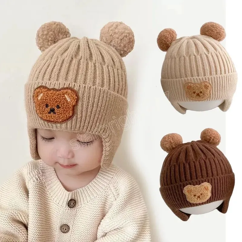 Koreanische Gestrickte Baby Mütze Mit Ohrenklappen Nette Bär Bommel Kinder Hut Beanie Warme Herbst Winter Jungen Mädchen Ohr Schutz motorhaube Kappen