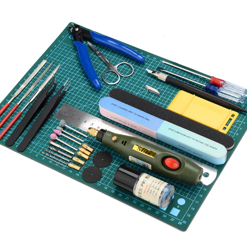 Coffret d'outils pour le modelisme neuf (Neu und originalverpackt) in Nyon für CHF 1 - mit