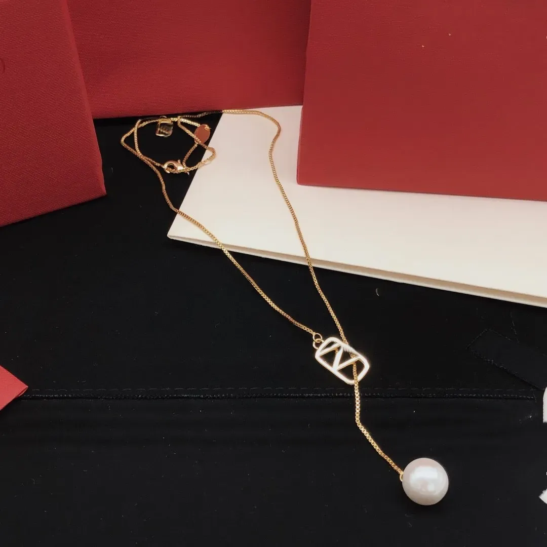 Pendant Designer Pearl Naszyjnik do damskiej biżuterii złota kochanek naszyjniki łańcuchy