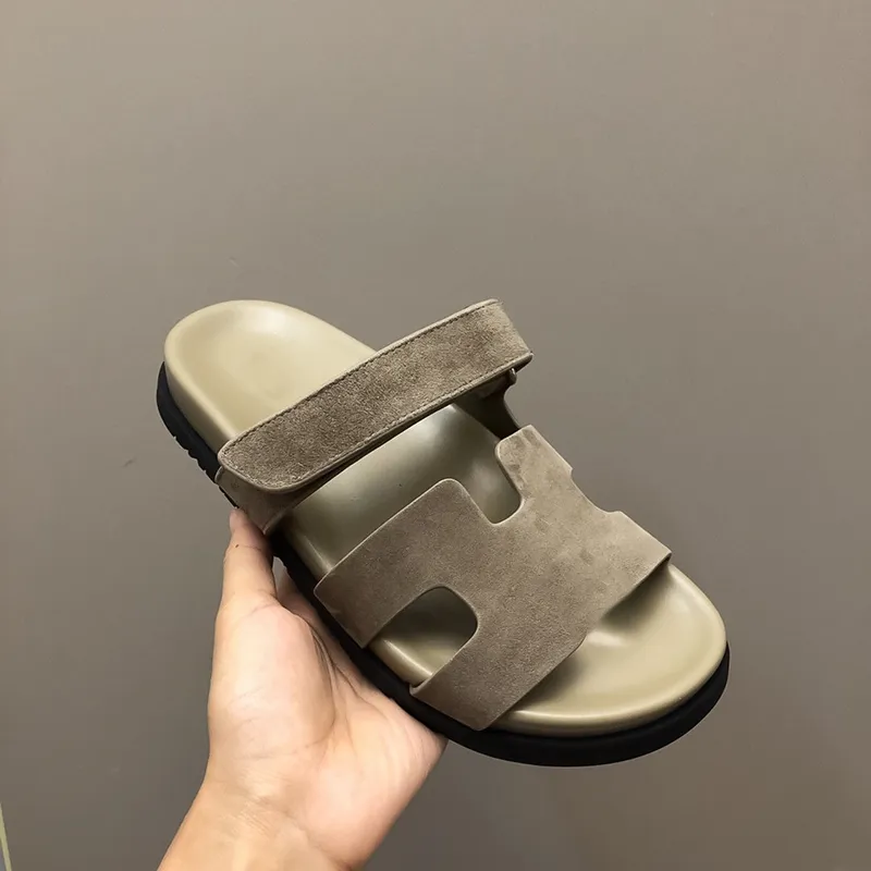 Box Donna Capispalla Estiva Nuovi Sandali in Vera Pelle con Suola Spessa Sandali da Spiaggia Casual e Pantofole da Uomo firmate Taglie 35-45 +scatola 4573