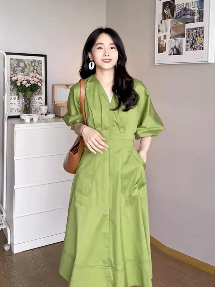 Robes décontractées Robe d'occasion formelle 2023 Femmes Comment porter une jupe chic de style hongkongais mince avec une haute qualité