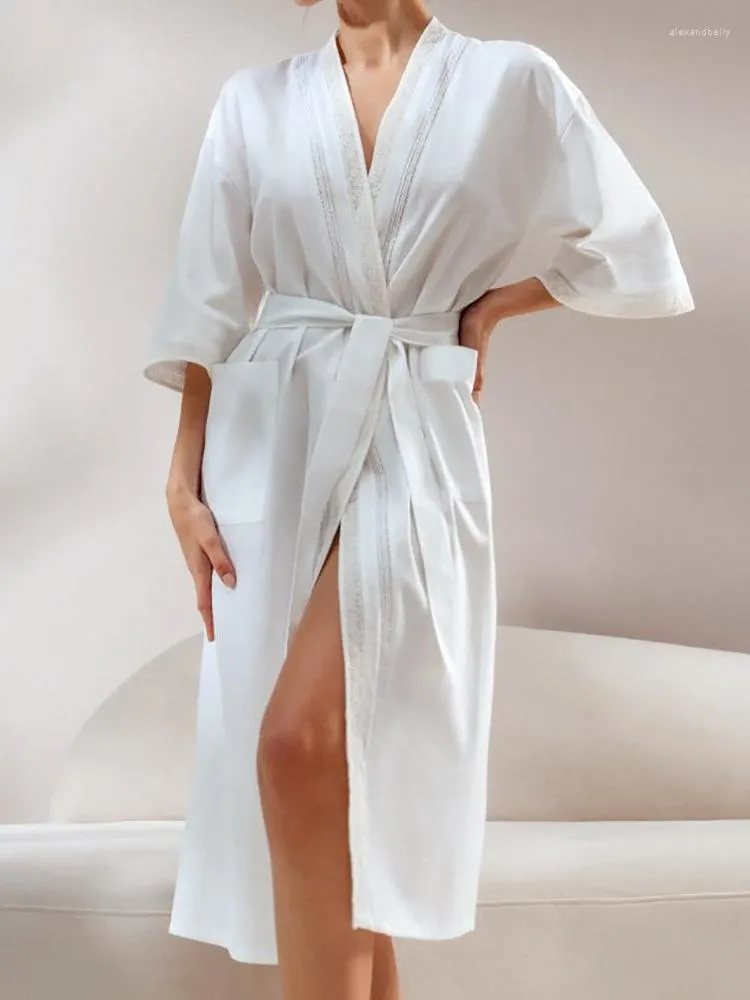 Kvinnors sömnkläder linad vita kläder för kvinnor förlorar tre kvart ärm v halspyjamas rashes lapptäcke badrock kvinnlig sommar avslappnad