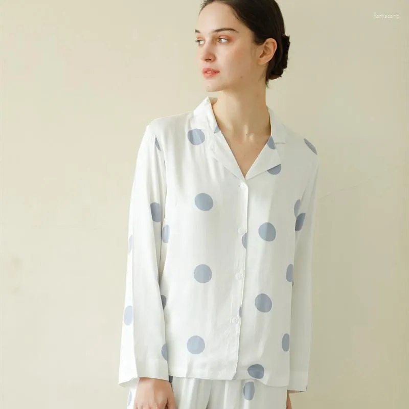 Damen-Nachtwäsche, Viskose, lange Ärmel, Umlegekragen, blauer Punkt, weiße Pyjama-Sets, Hosen, lockerer Frühlings-Herbst-Pyjama