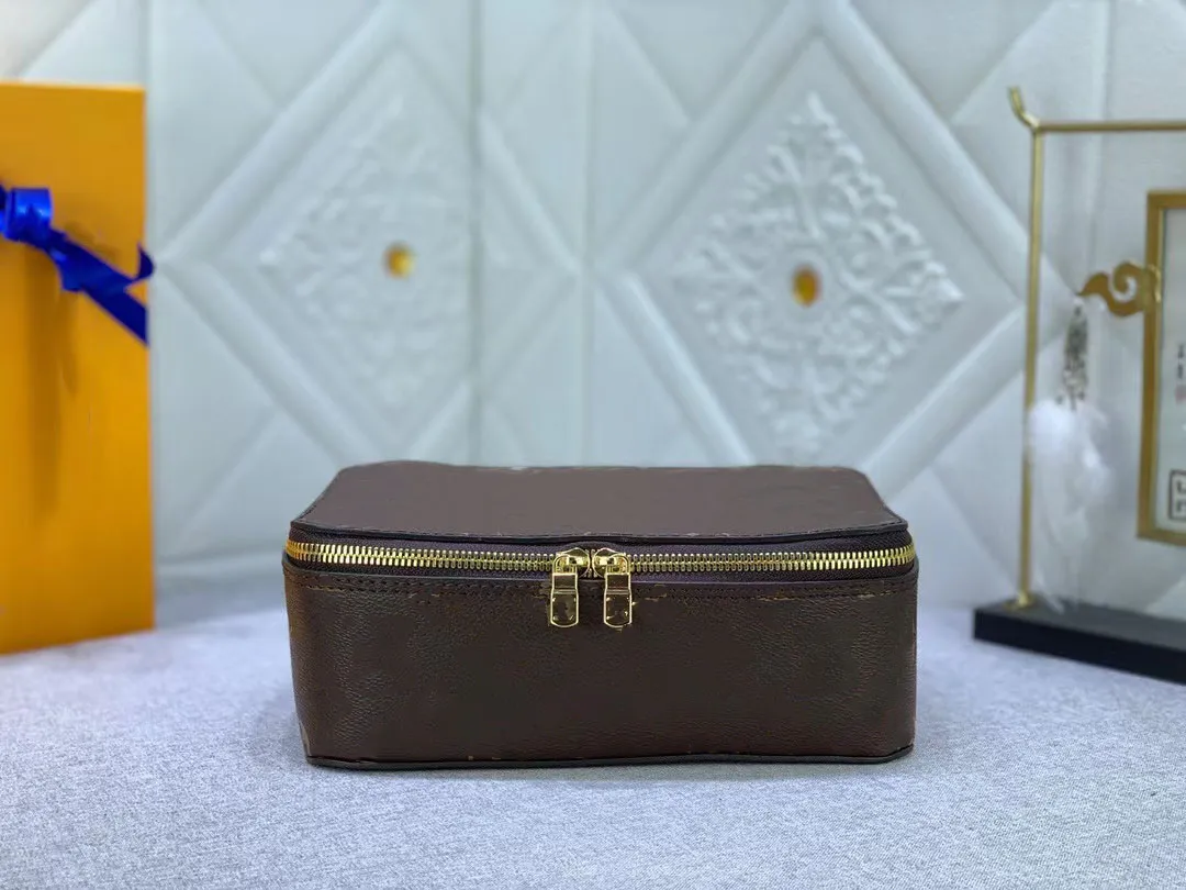 2023 Fashion Brown flower Storage box Leather Travel Jewelry boxs New set designers Travel Storage box Luggage Fashion Trunk boxs Suitcases Bags cosmetic bags