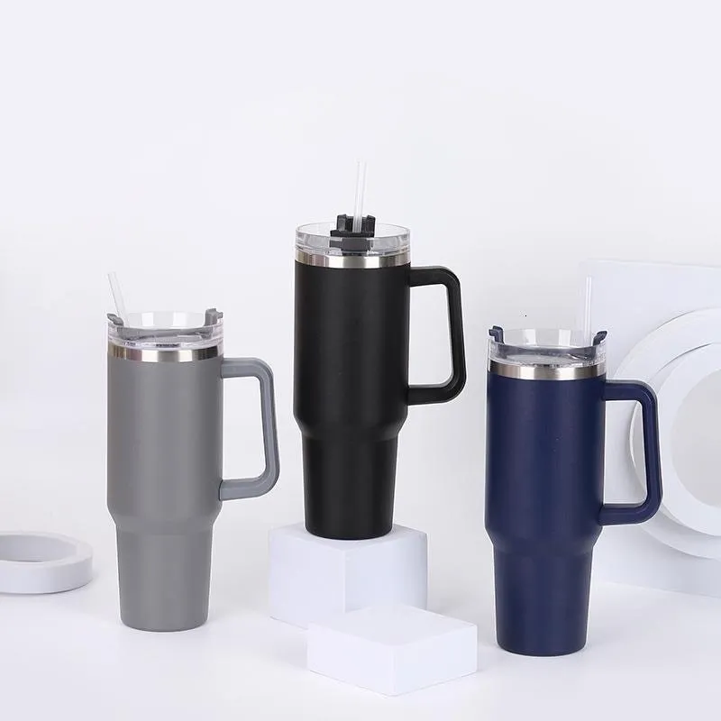 Gobelets Bouteille D'eau En Acier Inoxydable Grande Capacité Avec Tasse De Paille Tasse À Café Tasse À Bière Bouteille D'eau Portable Étanche Tasses À Boire 230715