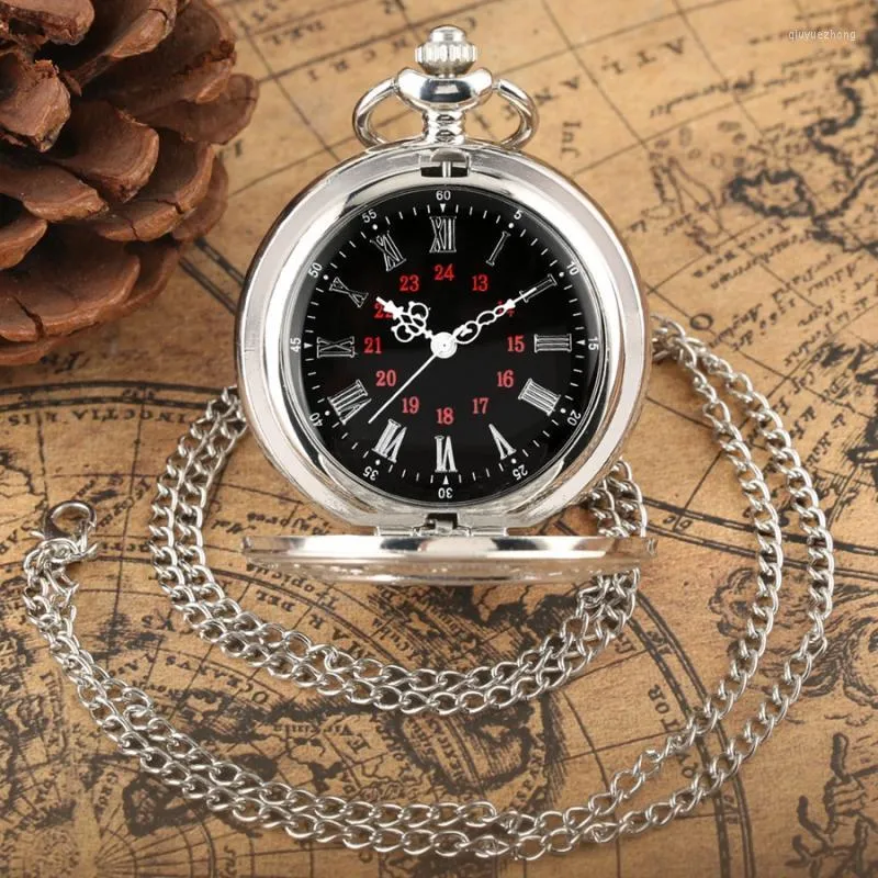 Pocket Watches Silver Watch Handcrafts Roman siffror Design Män kvinnor Black Hollow Case Steampunk Vintage Pendant Necklace Gifts