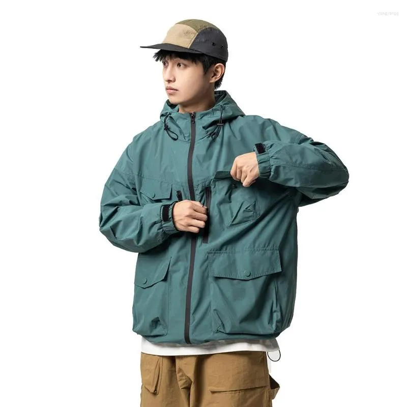 Men's Jackets Men Outdoor Loose Casual Multi Pocket Zipper Workwear Hooded Hardshell Jacket Male Mountain Wear Windbreaker Cargo Coat