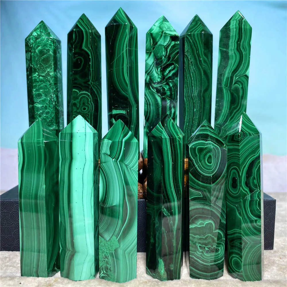 Ashtrayer Malachite Natural Stone and Crystal Tower Healing Gems Minerals Chakra Wand Point Living Eesthetic Room Home Decoration Modern X0627