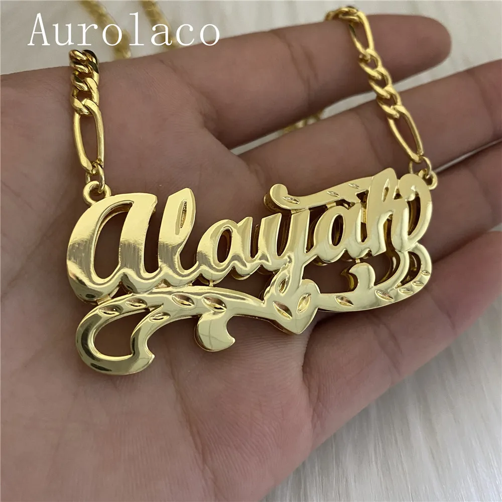 Collane con ciondolo AurolaCo Collana con nome personalizzato Donna personalizzata Targhetta gotica placcata doppia Collana girocollo in oro personalizzata per regalo donna 230715