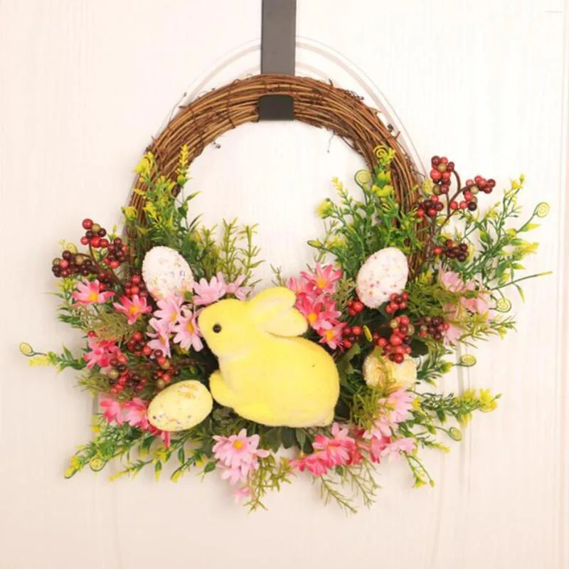 Guirnalda de flores decorativas de Pascua con ventana de huevos de colores para la decoración del hogar de la boda del jardín de la puerta delantera de vacaciones