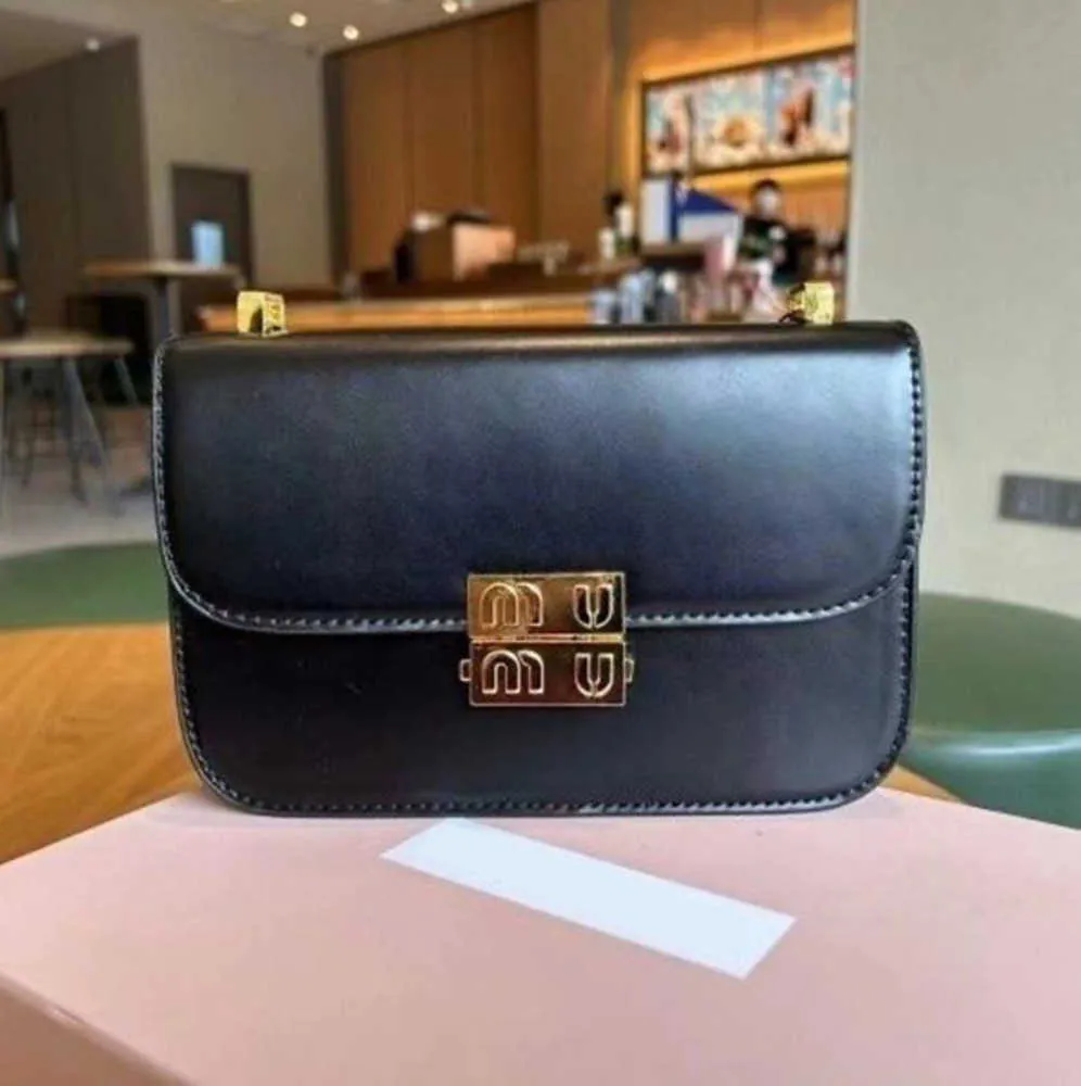 Moda miu mini barku luksus czarny designerski mężczyźni oryginalna skórzana torebka miui pochette koperta klapka