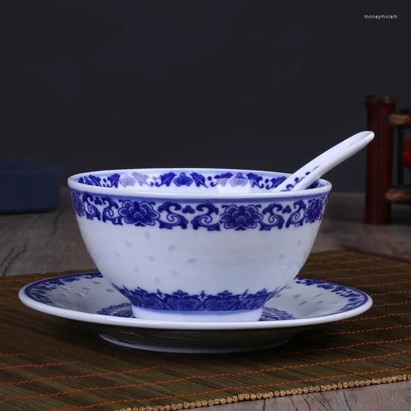 Ciotole 3 pz/lotto Jingdezhen Blu E Bianco Porcellana Set Da Tavola Vintage Ceramica Cinese Ramen Ciotola di Riso Piatto da Pranzo Cucchiaio Sottosmalto