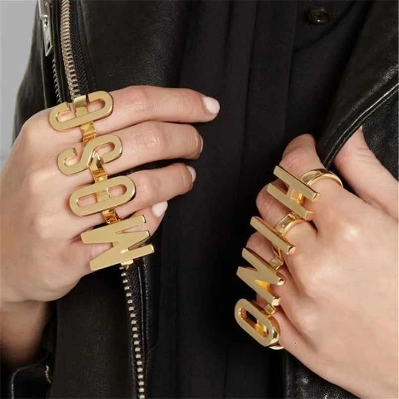 Four store name ring