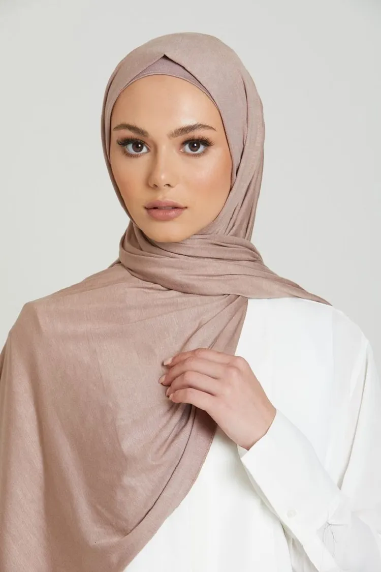 pearl chiffon hijab