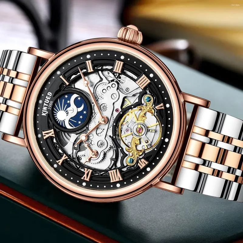 Kinyued horloge outlet