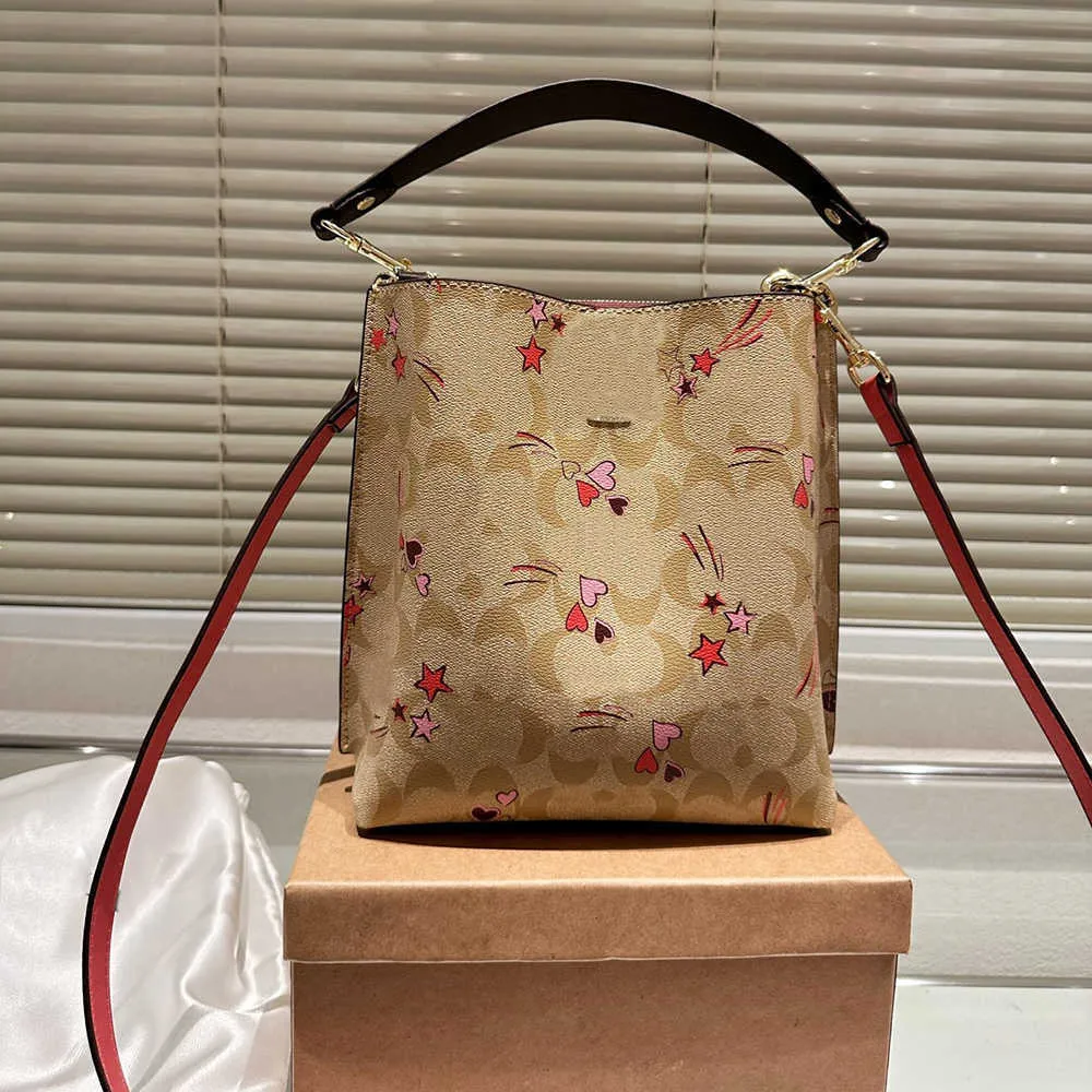 Дизайнер сумок для ведра кроссовые сумочка женская сумочка винтажные сумки для женского кошелька милая мини -звездные сумочки для печати на плечах 230717