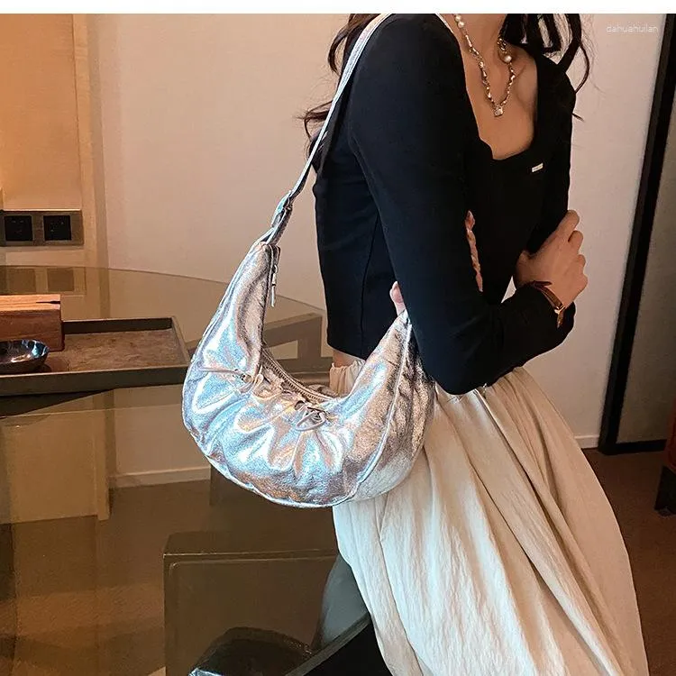 Evening Bags Brand Designer Patent Leather Pleated Women's Shoulder Bag Casual Drawstring Crossbody Small Hobos Handbag