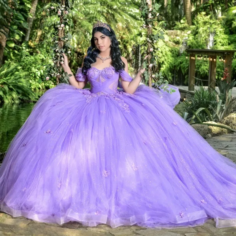 Lavender Lśnią z ramion Tull Ball Sukies Profomowa sukienki Quinceanera do Dziewcząt Aplikacje z Cape Celebrity Formal Gowns