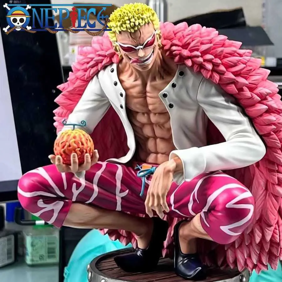 Anime Manga 16cm Een Stuk Donquixote Doflamingo Anime Figuur Oka Shichibukai Auto Ornamenten Standbeeld Actie Beeldje Collectible Model Toys L230717