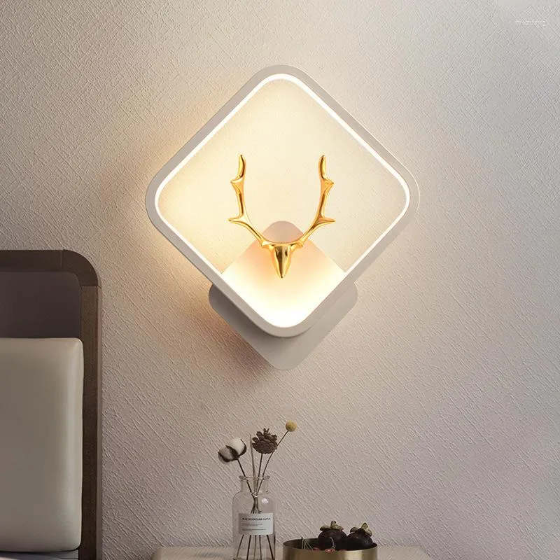 Lampa ścienna nordycka kreatywna mała poroża sypialnia dekoracja nocna światła nowoczesna minimalistyczna salon kwadratowy tło