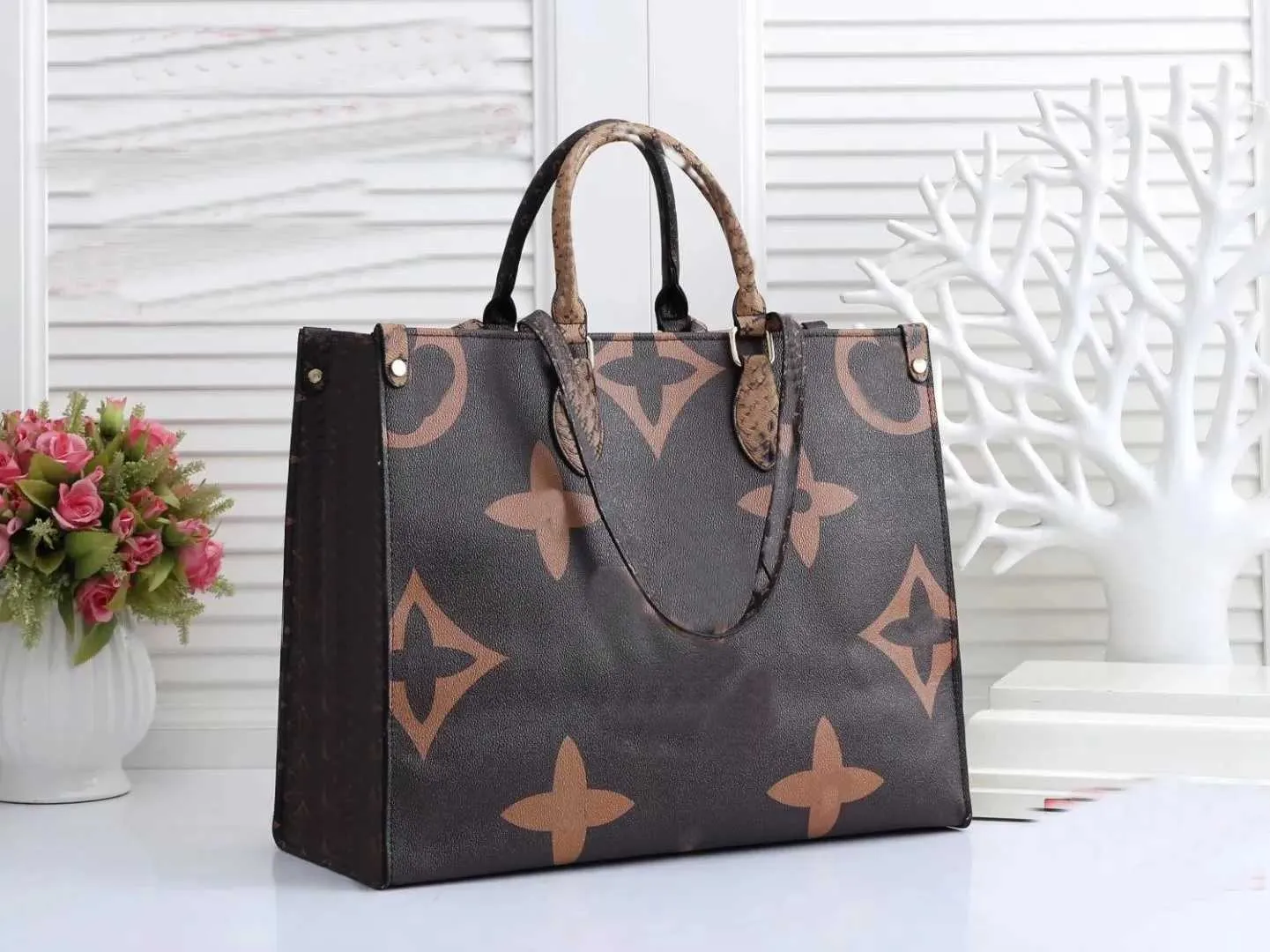 Borsa tote trapuntata gonfia leggera Borsa a tracolla versatile in