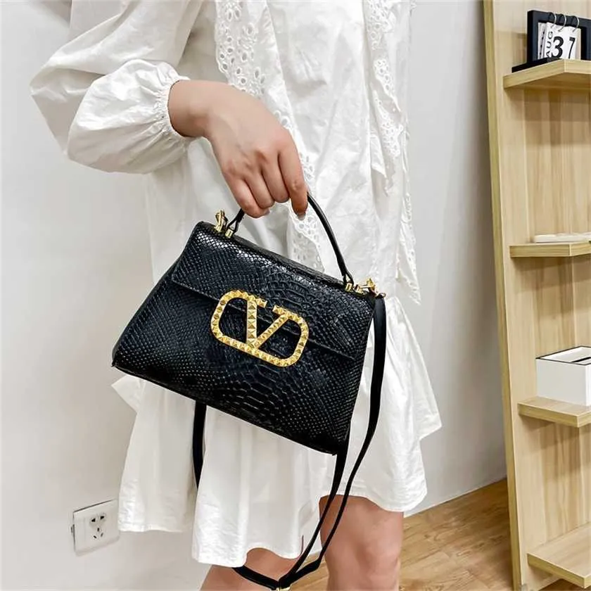 Python Pattern Bag Designer tote bag with python pattern PU material shoulder bag for ...