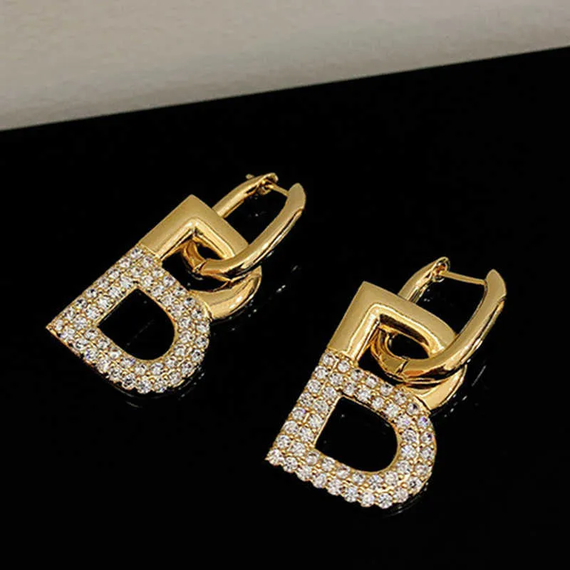 Stud New 2022 Populära 14K Glod Plated Letter B Dangle örhängen Kvinnors uttalande Mikrouppsättningar Rhinestones ovanliga örhängen J230717