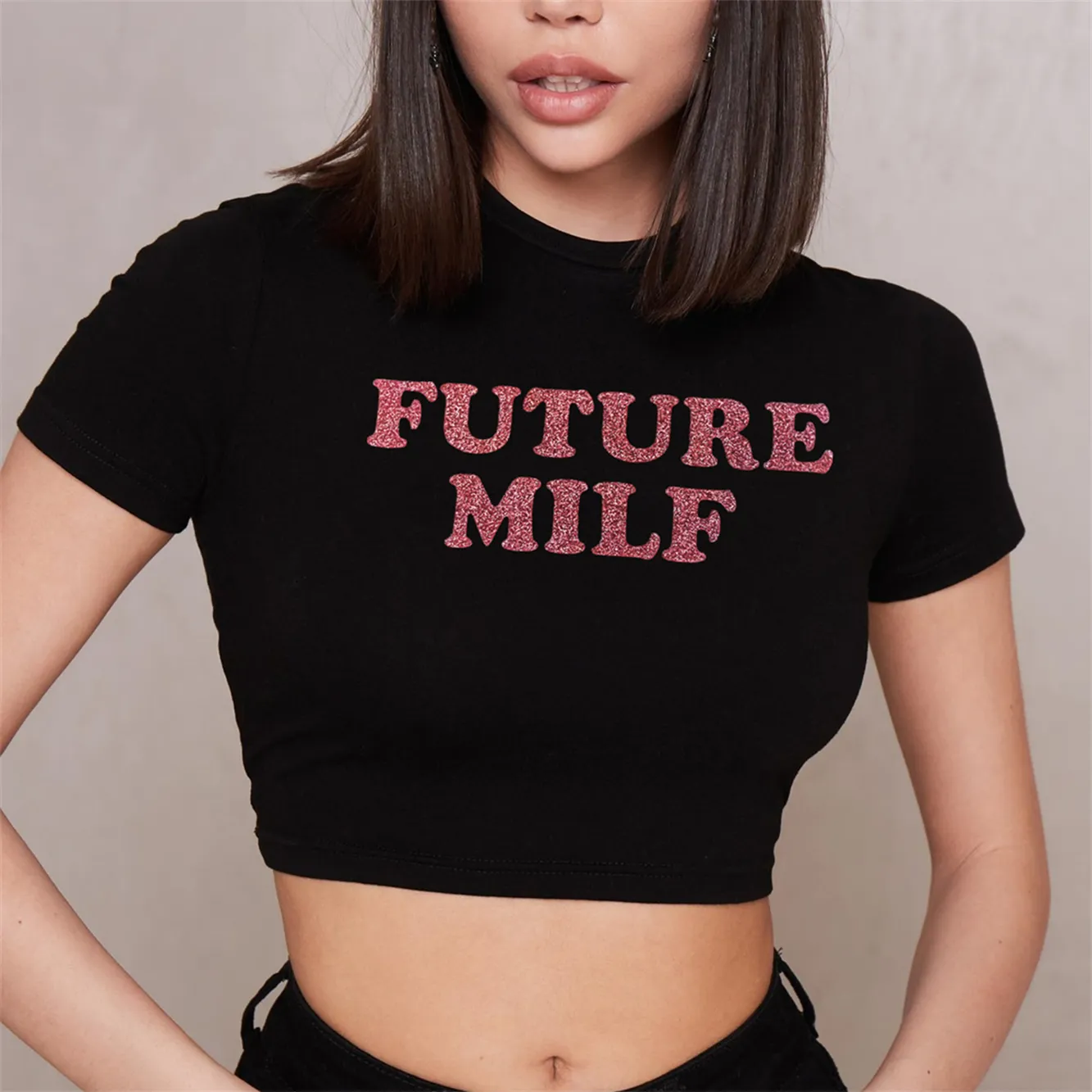 Camiseta de mujer Future Milf Crop Top Summer T-Shirt Flirty Y2K Baby Tee Fashion 00s Tee Girl's Giht 230717