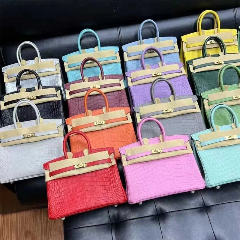 Luxurys Top Platinum Handbag Leather Bag Aligator Belly Womens Trend Trend Sewn Wax Line Belly Womens