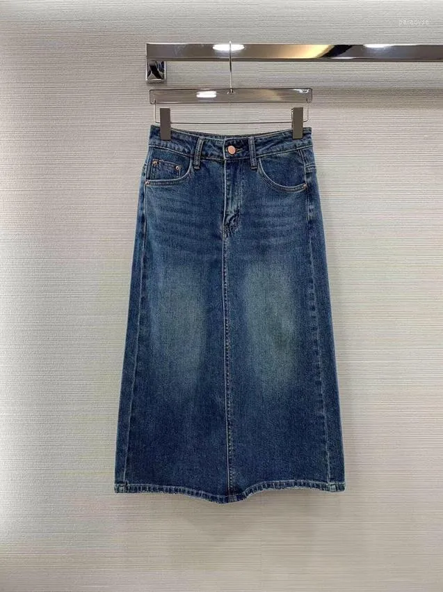 Rokken 2023 Vrouwen Mode Sexy Casual Gepolijst Witte Denim Rok Veelzijdige Lange 0510