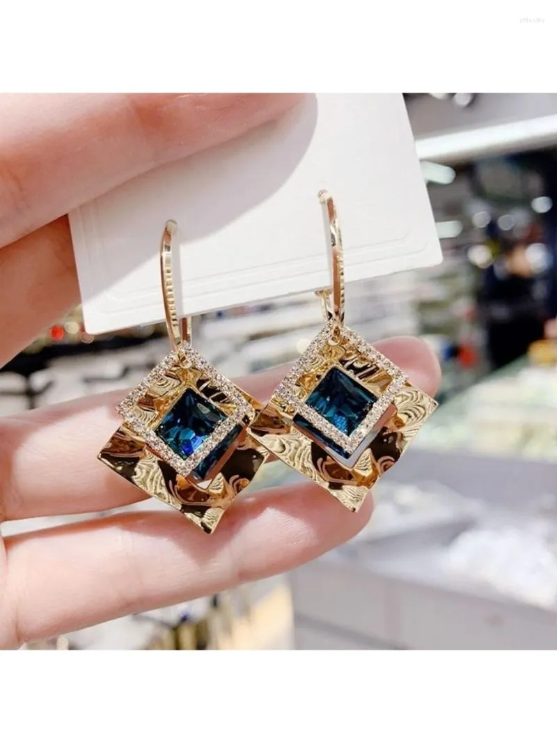 Dingle örhängen 1Pair Geometric Rhombus Artificial Crystal Drop Trendy Korean Ear smycken för kvinnors födelsedagspresent