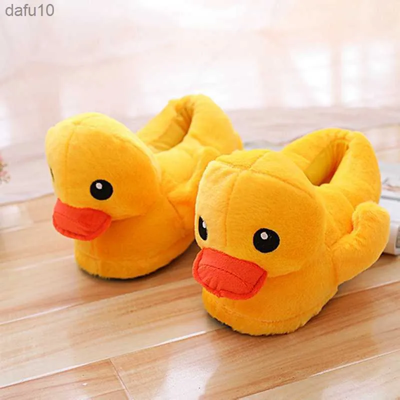 Winter Women Home Yellow Duck Fuzzy Slippers Cartoon Slides Snug Bedroom Slides Warm Cotton Indoor Female Slippers L230704