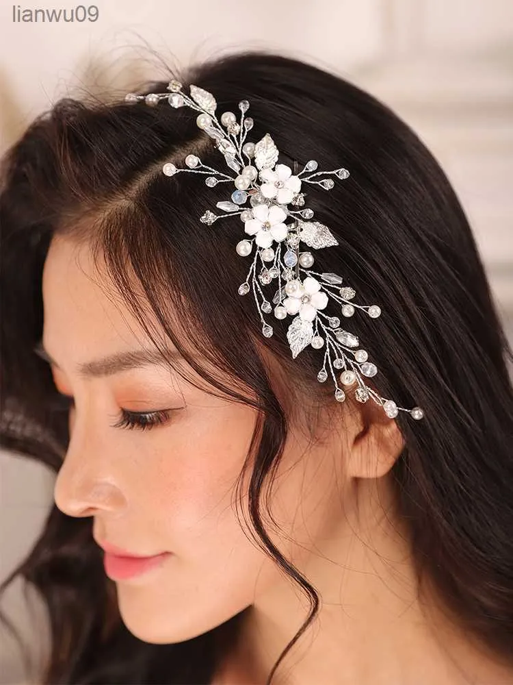 Fashion Silver Flower Hair comb Crystal Rhinestone Pearl Korea Hair pin Wedding Headdress women Bridal Accessories hair jewelry L230704