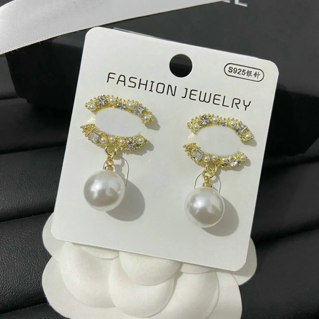 12 Style Designer Earrings Luxury Pearl Earrings Women Temperament Elegant Letter Stud Earring Fashion Jewelry Party Gift