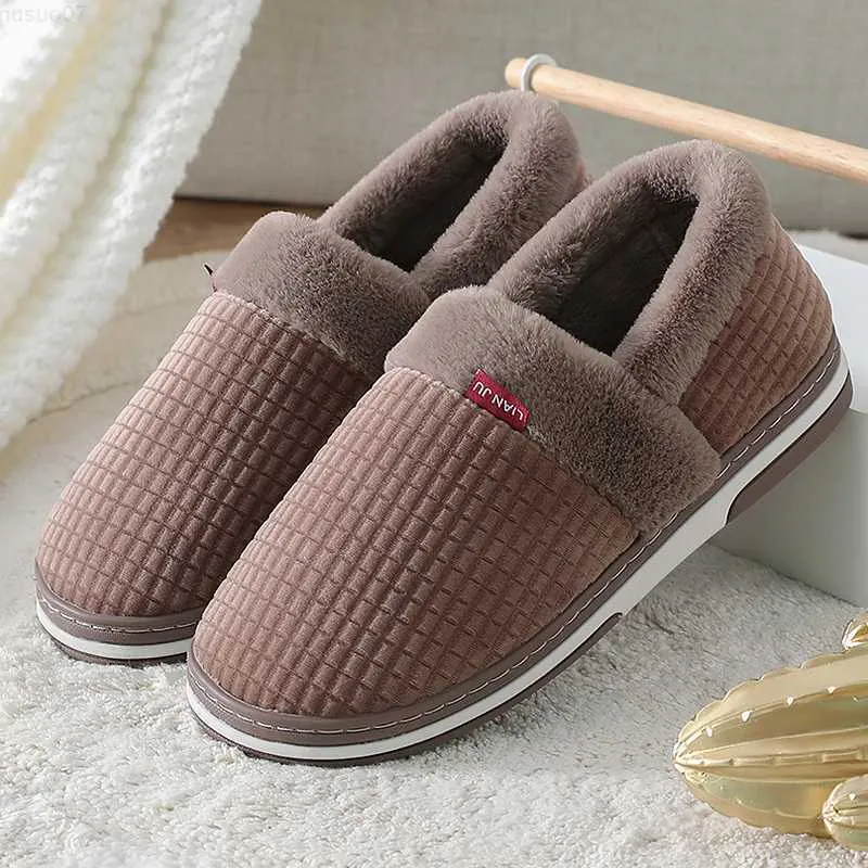 Slippels heren slippers traagschuim winterhuis slippers fluwelen tpr home slippers mannelijke zachte designer slaapkamer schoenen voor man indoor l230718