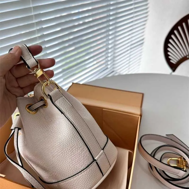 Trio chain cross body bag new arrivals