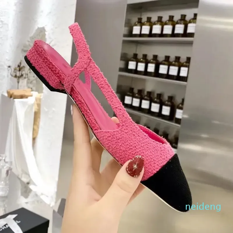 Sandálias grossas de verão Slingback sola de couro bloco grosso saltos rasos dedo do pé redondo vestido de noiva de luxo feminino fábrica de sapatos de noite