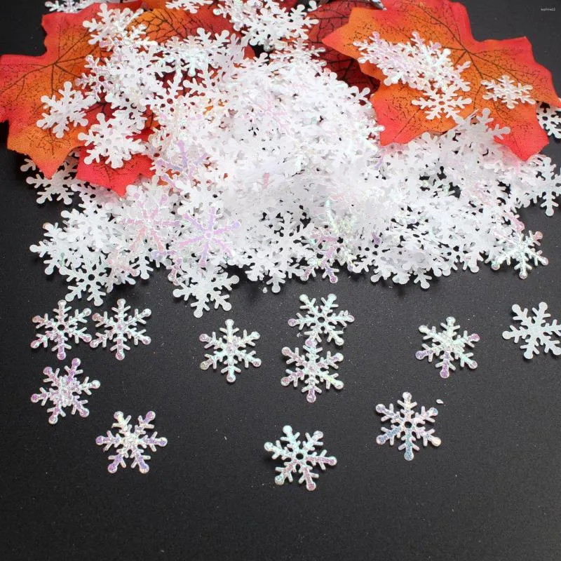 Weihnachtsdekorationen 300/600 Stück 2 cm Schneeflocken Konfetti Weihnachtsbaumschmuck für Zuhause Winter Party Kuchen Dekor Zubehör
