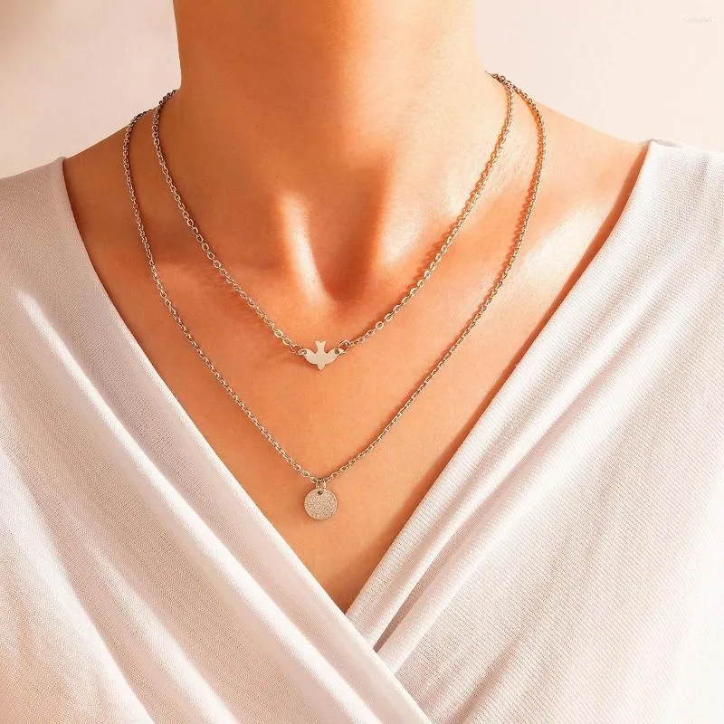 Chaînes Simple Pièce Ronde Oiseau Hirondelle Multi-couche Pendentif Collier Pour Femmes Géométrique Métal Double Couche Clavicule