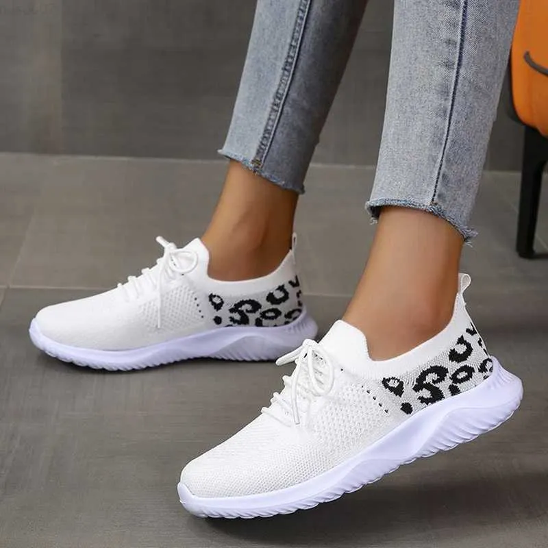 Geklede Schoenen Zapatillas Mujer Vrouwen Sneakers voor Vrouwelijke Mesh Sokken Schoenen Tenis Feminino Ademend Casual Sportschoenen Vrouwen Flats 055 L230717