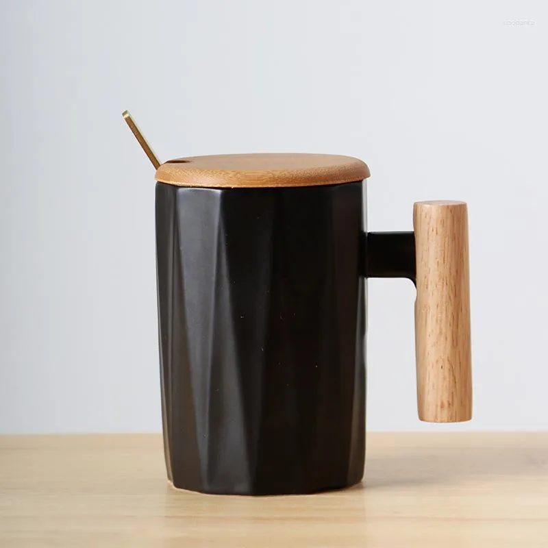 マグカップ木製ハンドルセラミックコーヒーマグティーカップオリジナルブレックファーストカップカップルギフトと陶器のパーソナライズされたギフトドリンクウェア