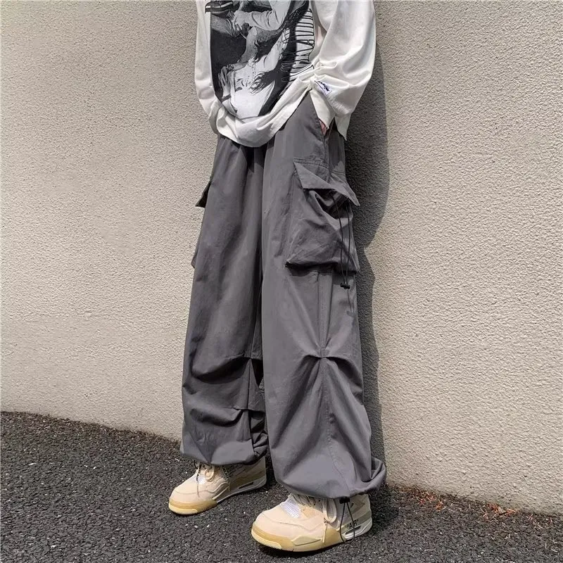 Pantalones de hombre suelto Y2K Cargo Top Grey Harajuku Rock Straight Triple Street Apparel Tamaño grande Jogger 230718