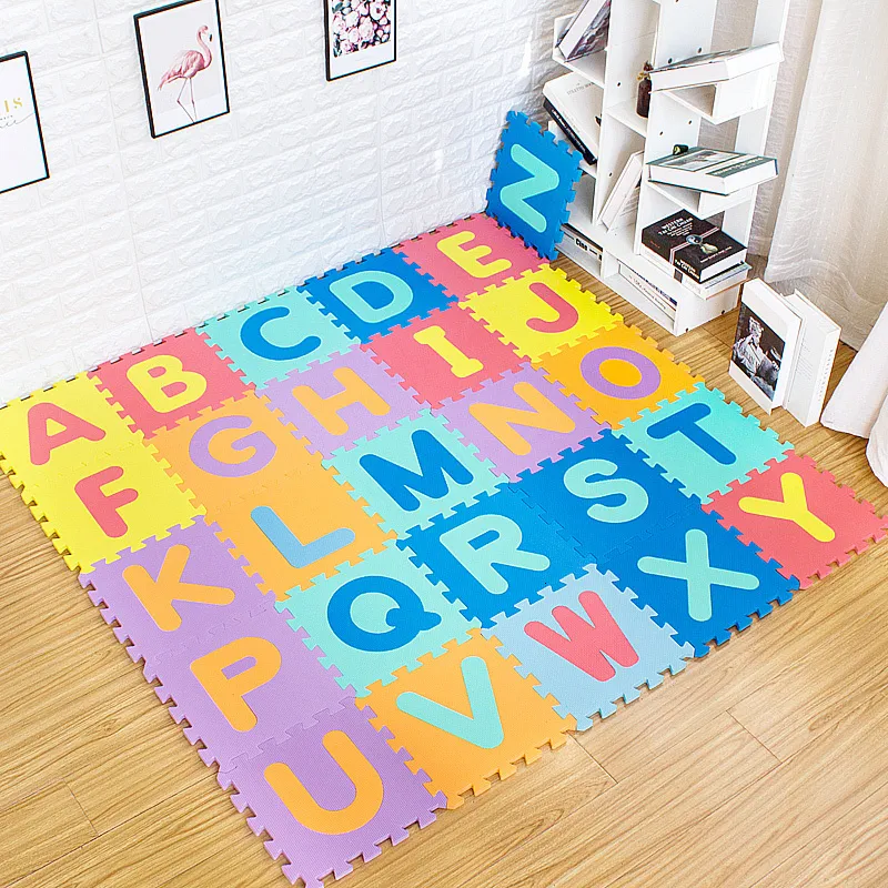 Play Mats QWZ 26 PCSセット30*30cm漫画英語アルファベットパターンベビークローリングマットパズルおもちゃ児EVAフォームヨガレターマット学習おもちゃ230718